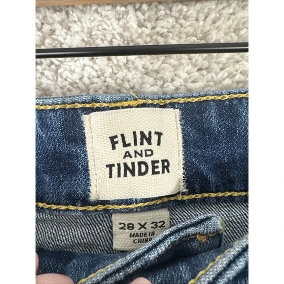 Flint and Tinder Men's Straight Fit Jeans Dark Blue Size 28 x 32 - Picture 3 of 13